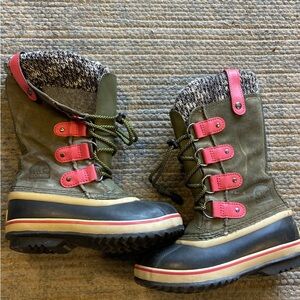 Sorel Olive and Pink Winter Boots